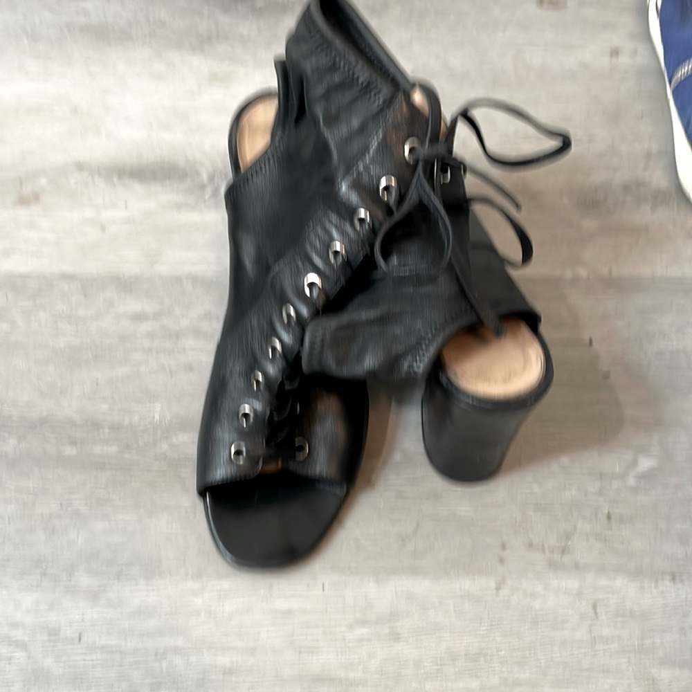 Gianvito rossi open back heels